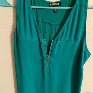Green zip up express tank